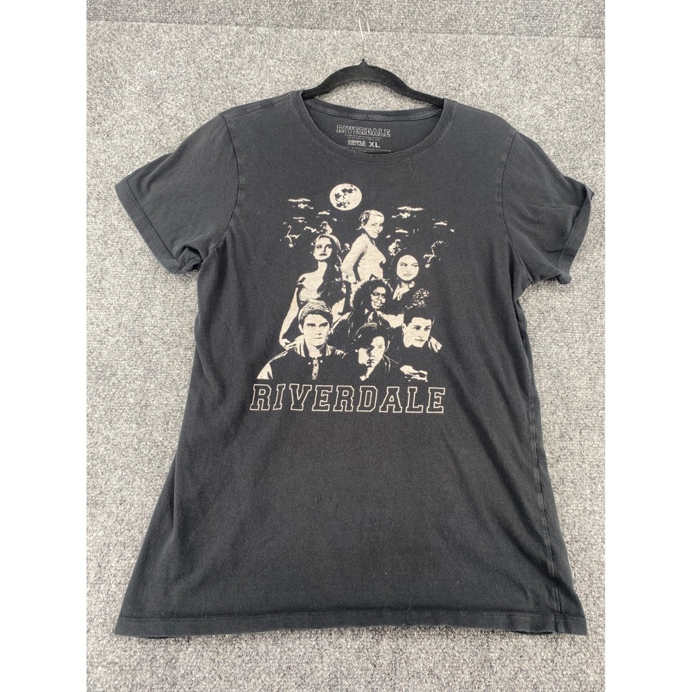 Ripple Junction Riverdale Graphic T-Shirt Cast Photo Black Cotton Womens XL Tee